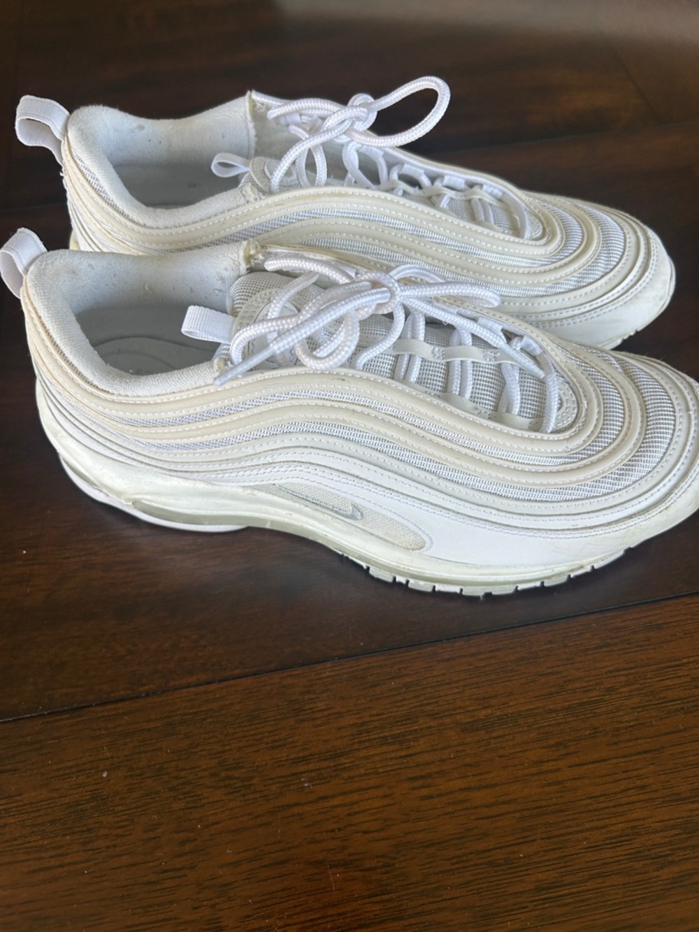 Nike White Athletic Sneakers with Wave Stitch Detailing